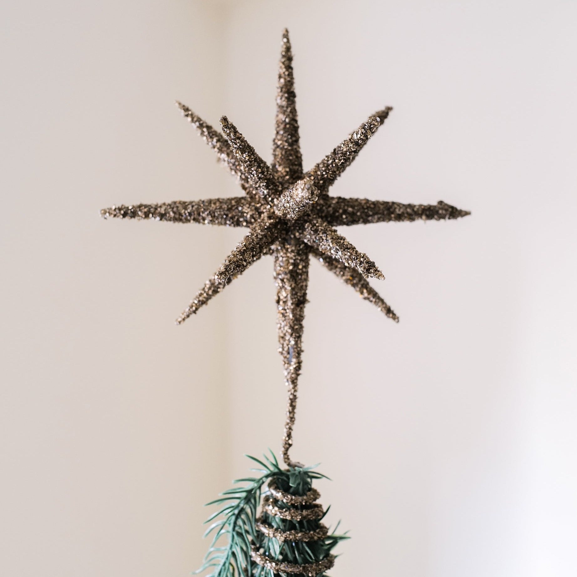 Heirloom Starburst Tree Topper
