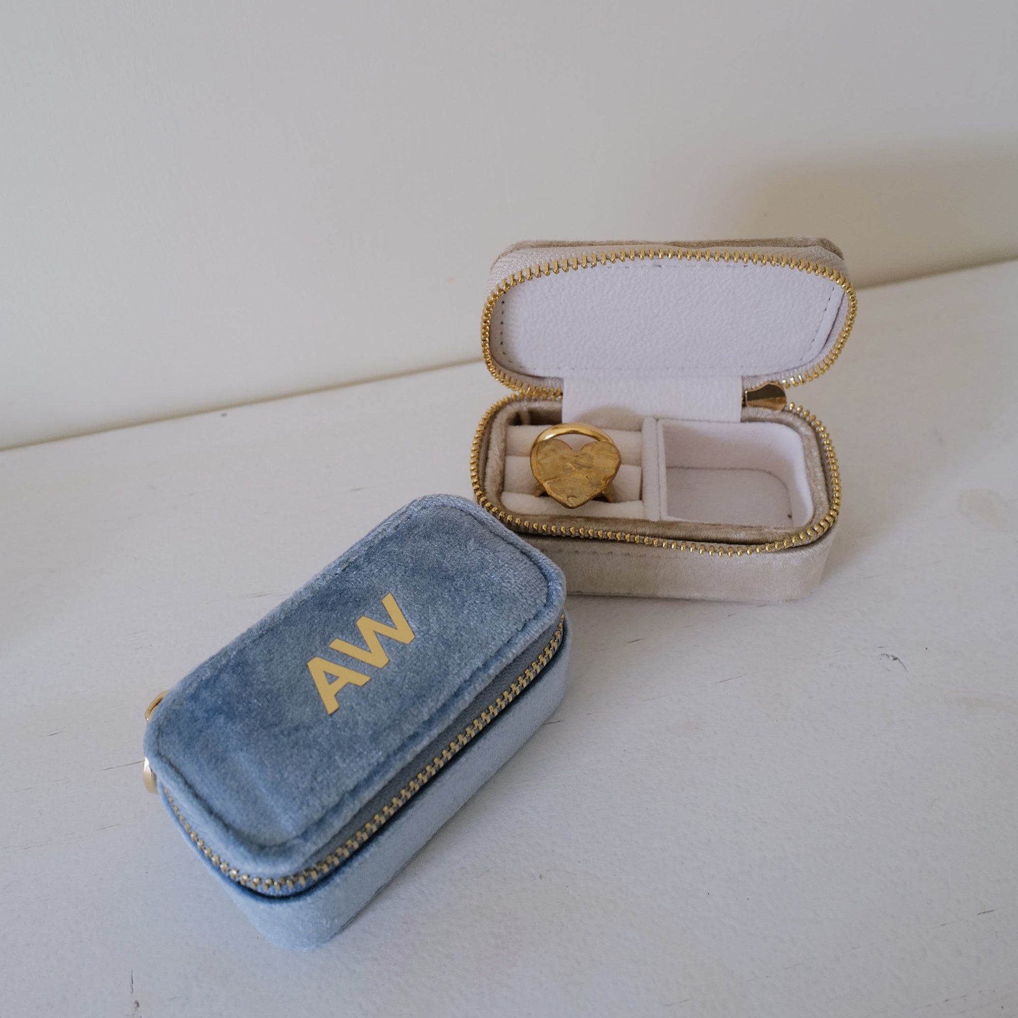 Personalized Velvet Jewelry Pouch (S)