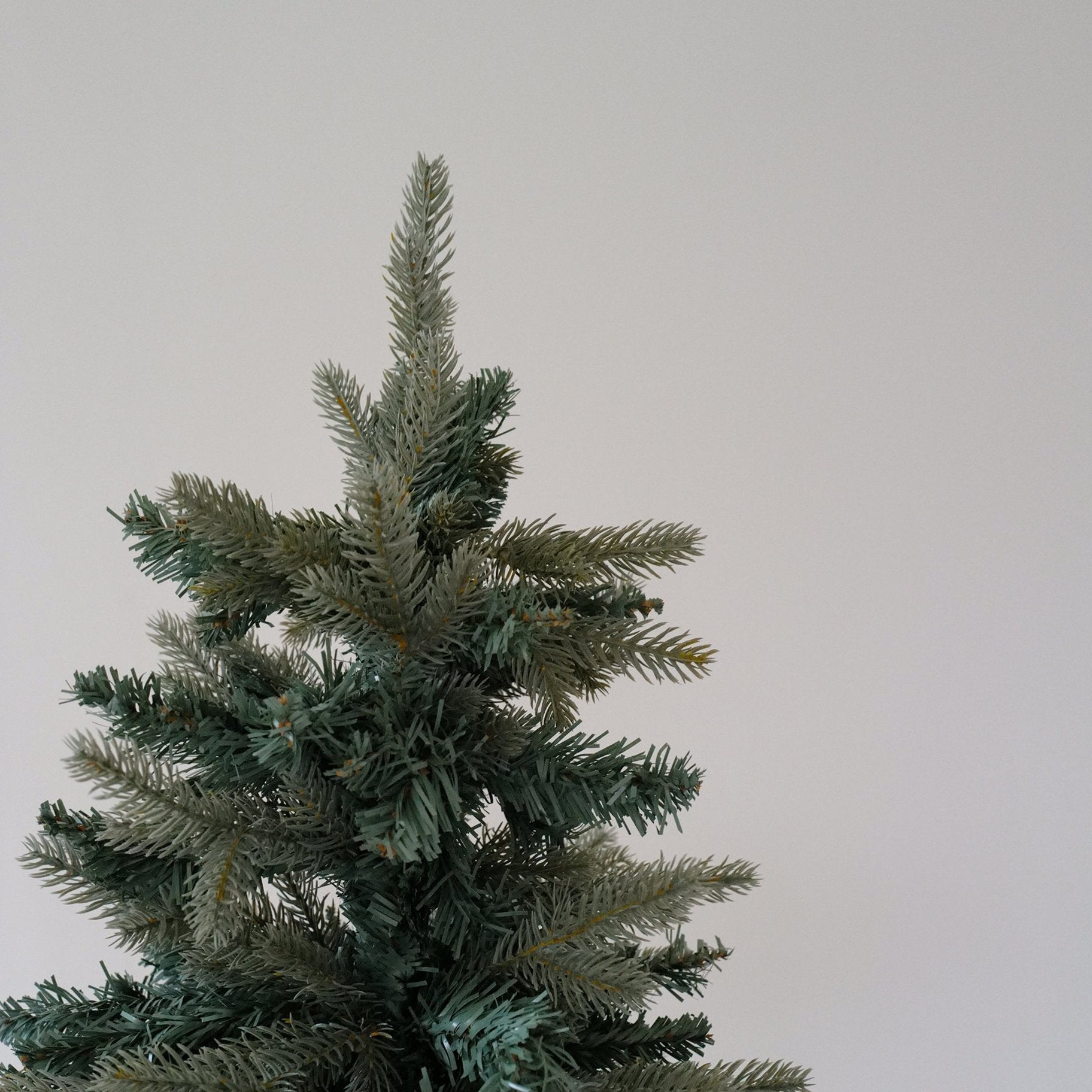 Fake Christmas Tree Details