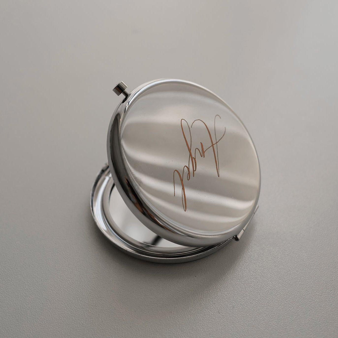 Personalized Compact Mirror