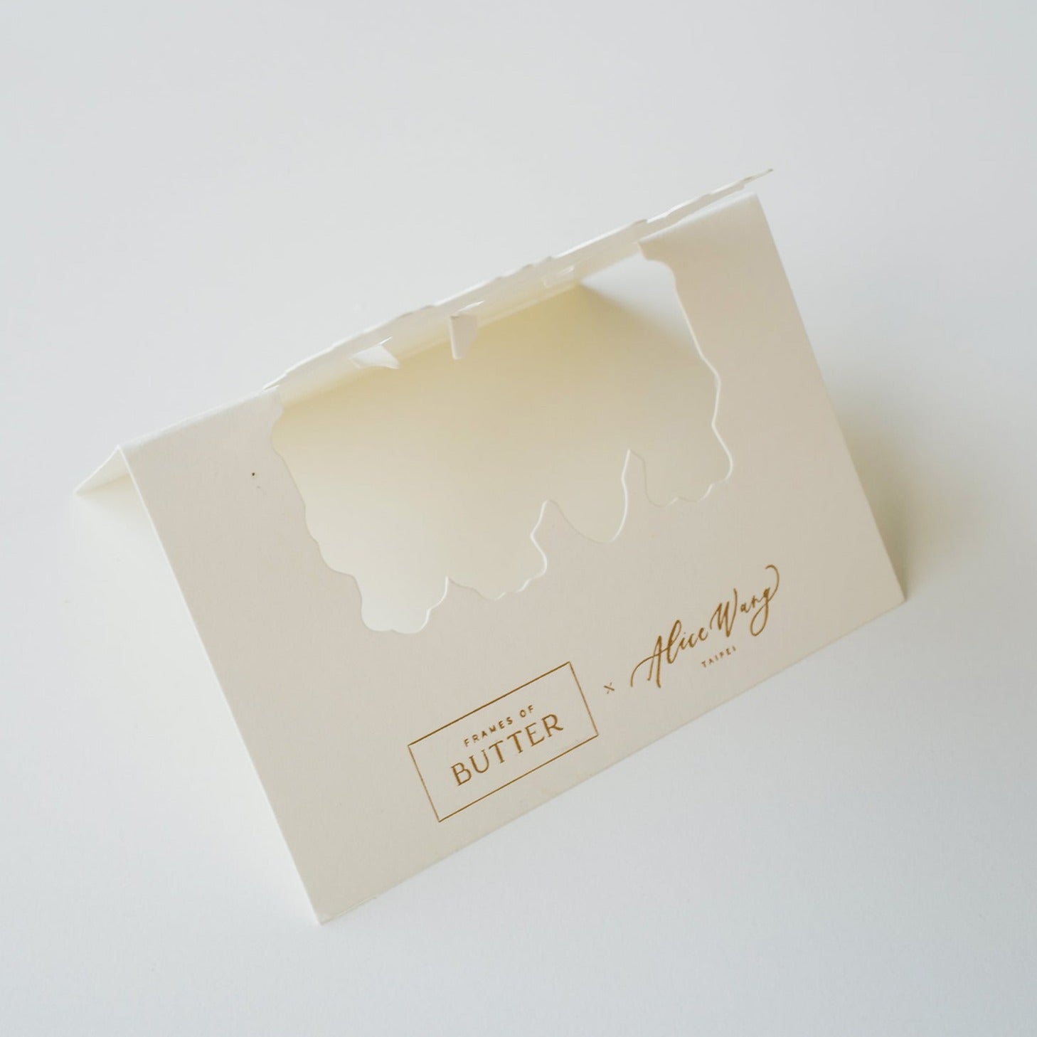 Alice x Butter Christmas Place Card Set
